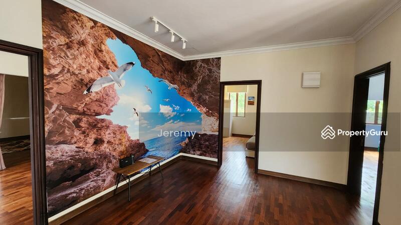 For Sale - 3 Storey Bungalow in Polo Vista