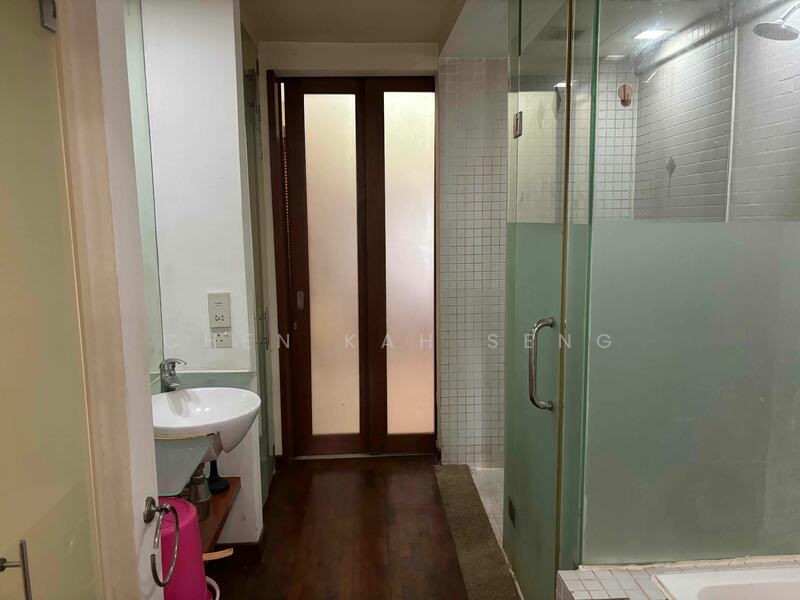 For Rent - 10 Semantan Suites