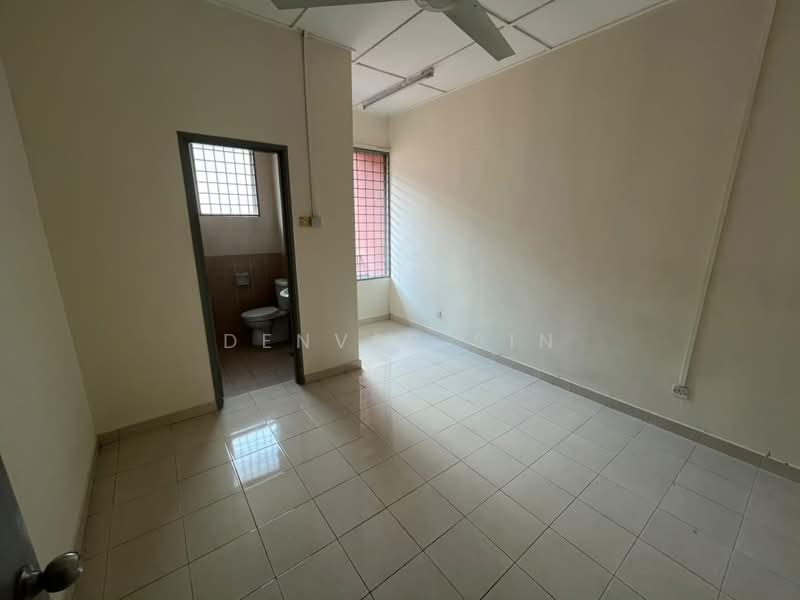 Terraced House for Sale in Sungai Long (Bandar Sungai Long) - Denver Sin - PropertyGuru.com.my