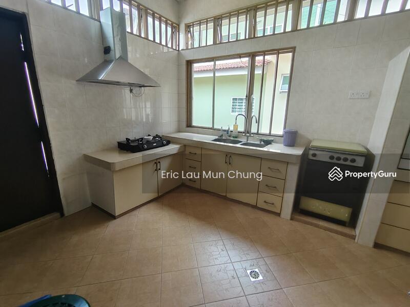 Untuk Dijual - Jalan nuri Bandar puchong jaya