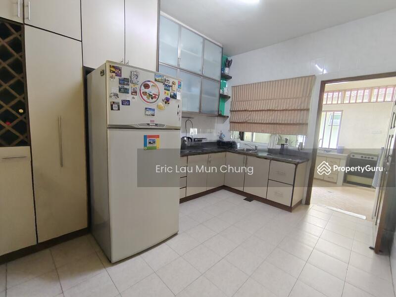 Untuk Dijual - Jalan nuri Bandar puchong jaya