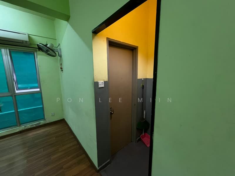 Shop / Office for Rent in Taman Maluri (Cheras) - Pon Lee Miin - Interior - PropertyGuru.com.my