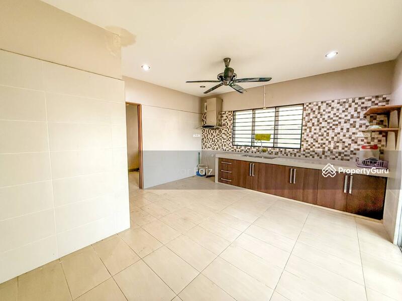 Jalan Paladium Seksyen 7 @ Shah Alam untuk Untuk Dijual - RM 1,100,000, Mac 2026 - PropertyGuru.com.my