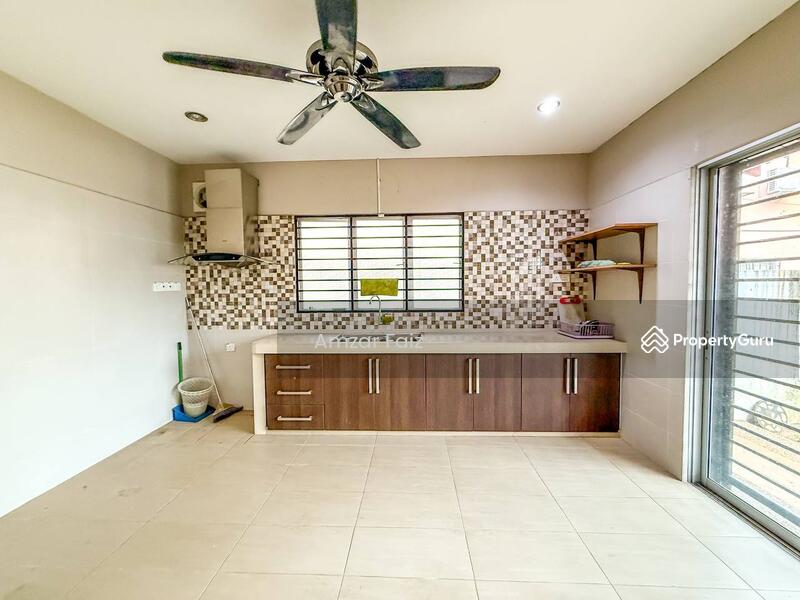 Jalan Paladium Seksyen 7 @ Shah Alam untuk Untuk Dijual - RM 1,100,000, Mac 2026 - PropertyGuru.com.my