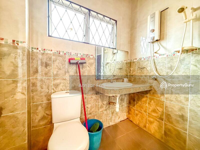 Jalan Paladium Seksyen 7 @ Shah Alam untuk Untuk Dijual - RM 1,100,000, Mac 2026 - PropertyGuru.com.my