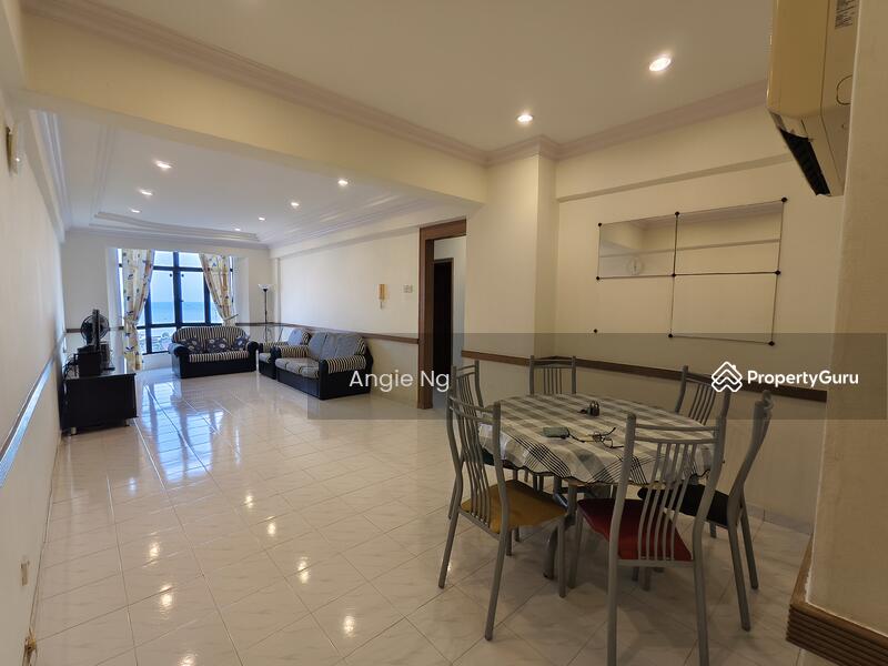 Untuk Dijual - Straits Court