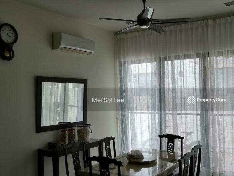 Twin Palms, Sungai Long Dining Room