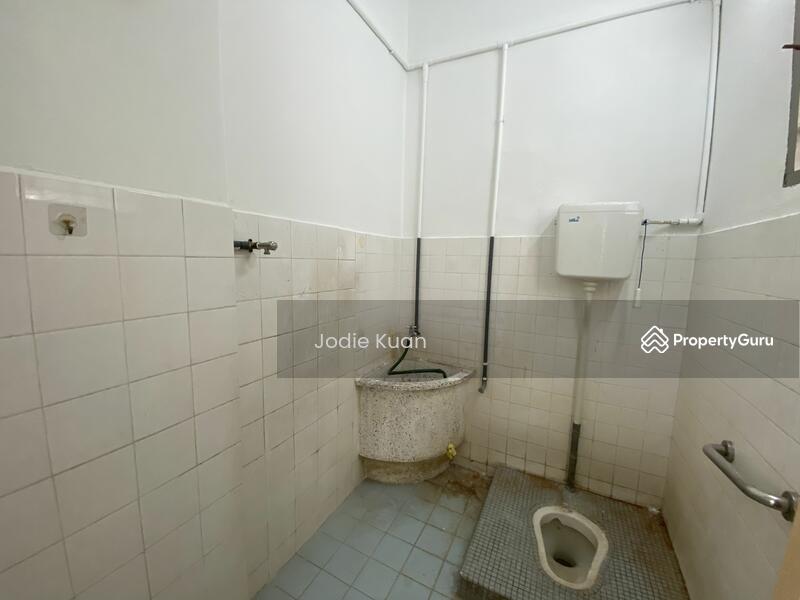 Ground Floor Bathroom 