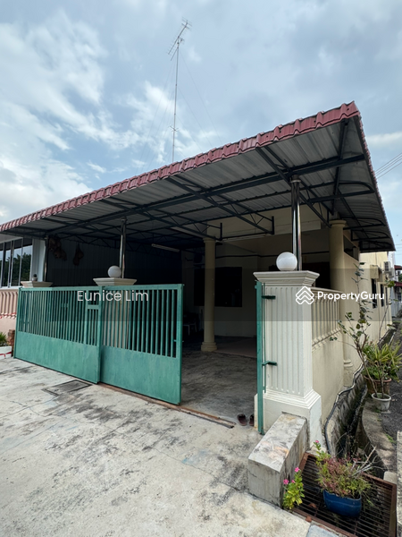 Untuk Disewa - Terrace house at Taman Sri Bakri 3