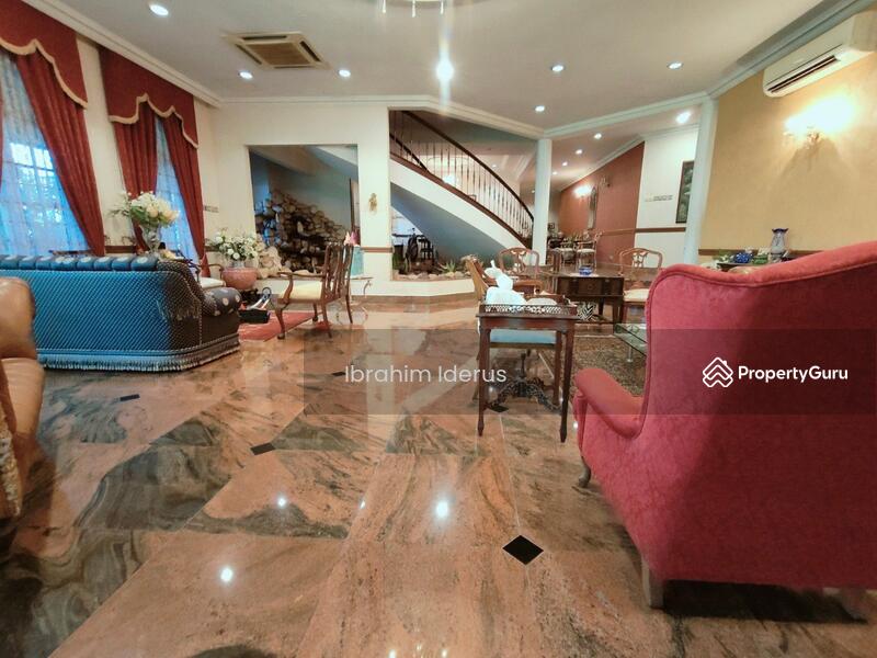 For Sale - Lakeview Bungalows