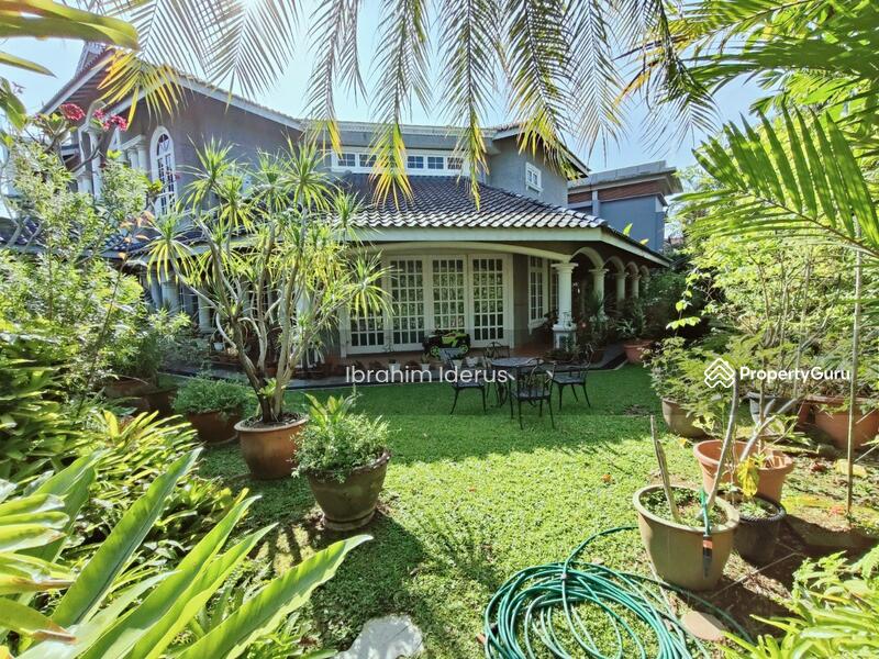 For Sale - Lakeview Bungalows