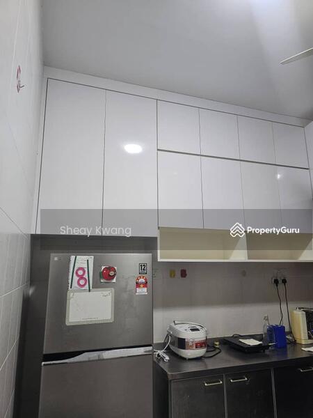 Kitchen - electrical appliances are not included in the sale price.