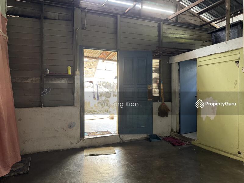 For Sale - Single storey bungalow kampung tasek permai ampang