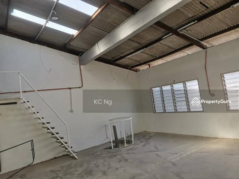 For Rent - Sungai Rasau Klang 1.5 Storey Factory For Rent.