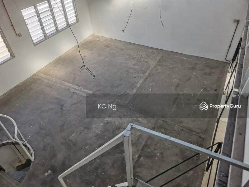 For Rent - Sungai Rasau Klang 1.5 Storey Factory For Rent.