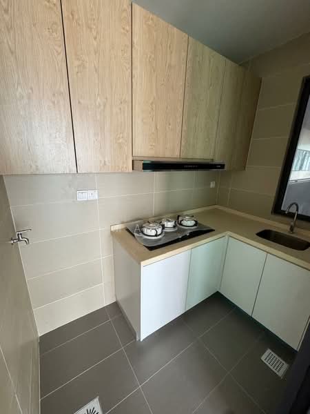 Service Residence for Sale at LakePark Residence @ KL North - Max . - PropertyGuru.com.my