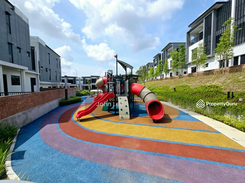Untuk Disewa - Bromelia @ Bukit Puchong