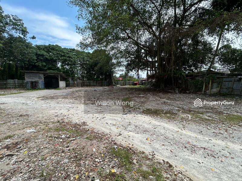 Untuk Disewa - Cheras Batu 9 commercial land for rent, main road frontage