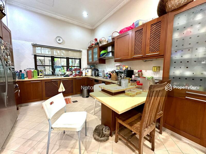 Untuk Dijual - SHAH ALAM 2 Storey Bungalow House Seksyen 11, Shah Alam