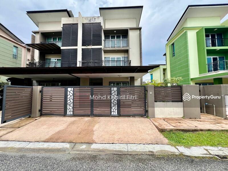 For Sale - Taman Tropika Putra