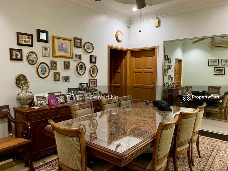 For Sale - Petaling Jaya Seksyen 11 Section 11 Bungalow Land: 6000sf Private Pool Seksyen 10