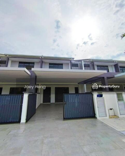 Untuk Dijual - Seremban 2 24x75 Fully Furnished 900K For SALE!!