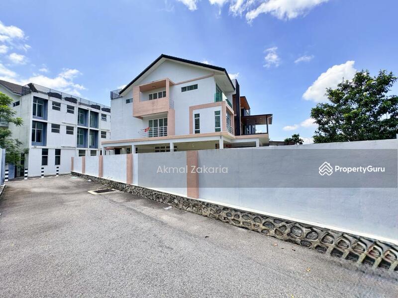 Untuk Dijual - Corner Lot 3 Storey Terrace House Seksyen 7 Bangi Avenue 3 Bangi