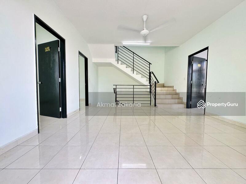 Untuk Dijual - Corner Lot 3 Storey Terrace House Seksyen 7 Bangi Avenue 3 Bangi