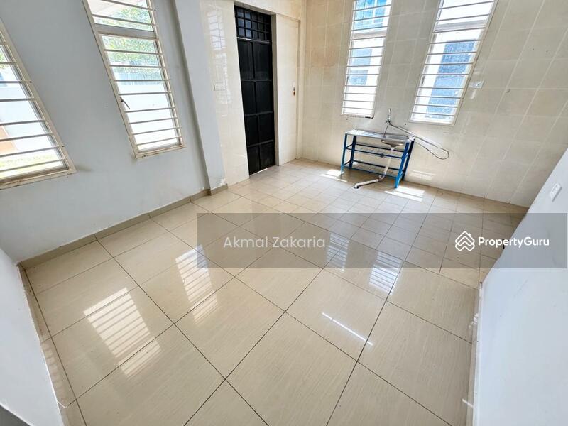 Untuk Dijual - Corner Lot 3 Storey Terrace House Seksyen 7 Bangi Avenue 3 Bangi