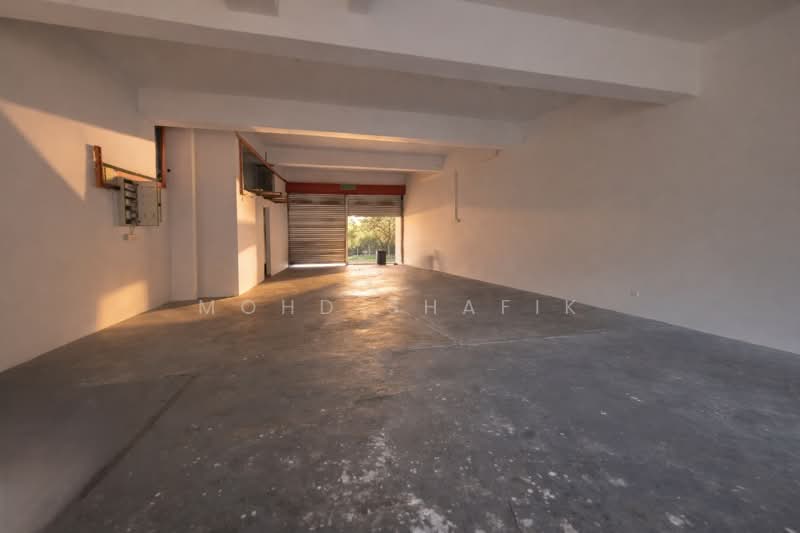 Shop for Rent in Bandar Seri Putra (Bangi) - Mohd Shafik - Interior - PropertyGuru.com.my