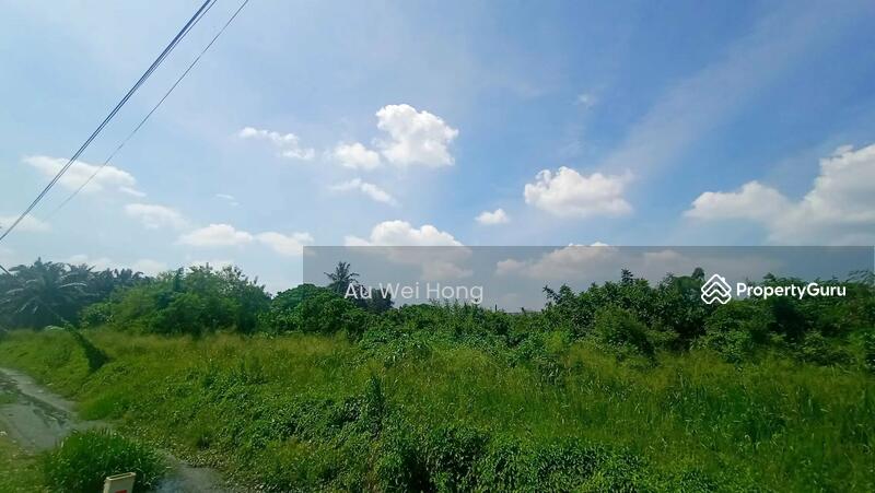 For Sale - Prime Roadside Land for Sale in Simpang Ampat