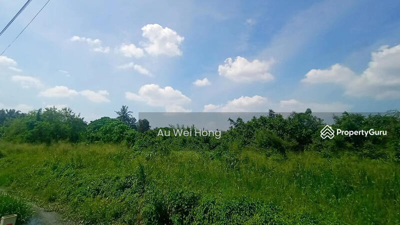 For Sale - Prime Roadside Land for Sale in Simpang Ampat