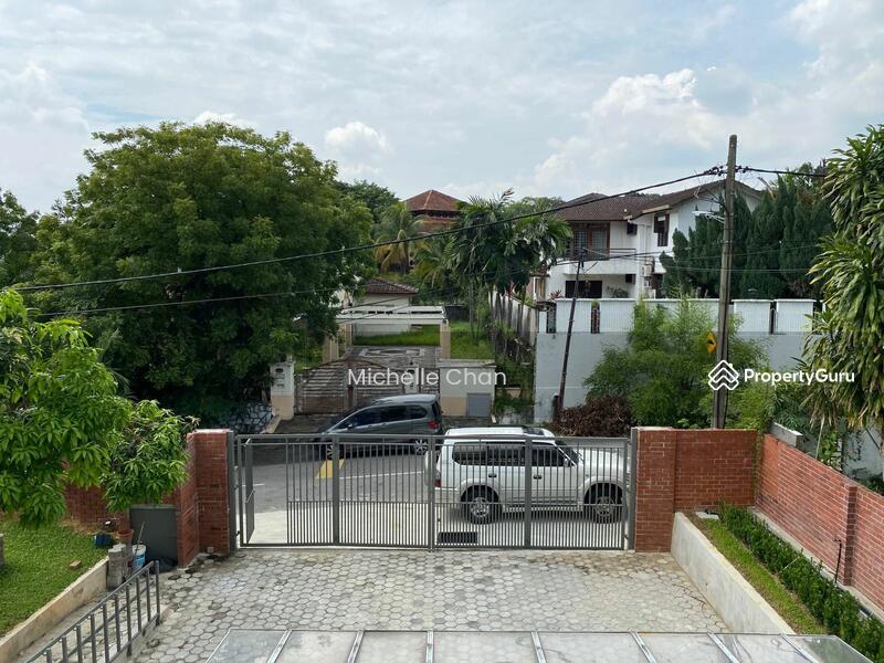 For Rent - Semi-D house at Taman Overseas Union (Taman Oug)