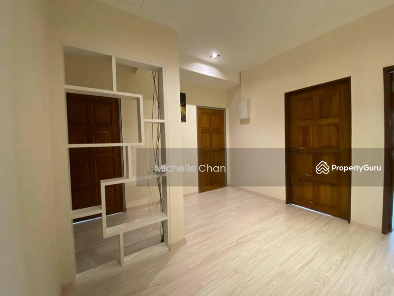 For Rent - Semi-D house at Taman Overseas Union (Taman Oug)