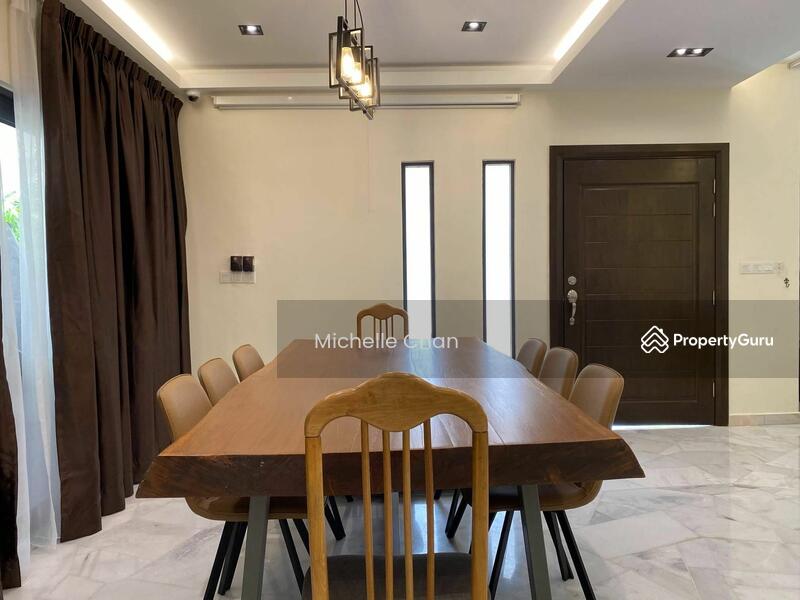 For Rent - Semi-D house at Taman Overseas Union (Taman Oug)