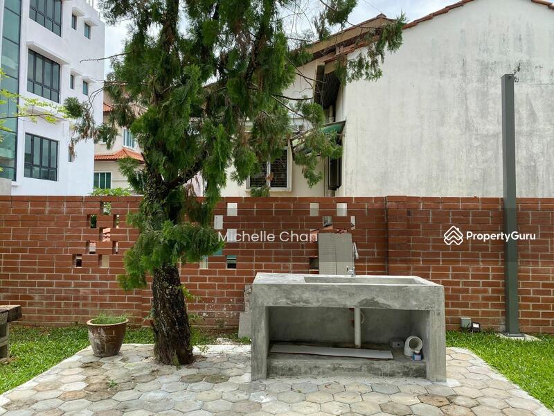 For Rent - Semi-D house at Taman Overseas Union (Taman Oug)