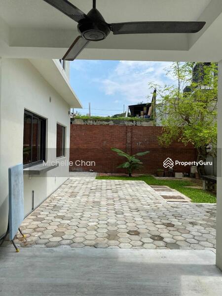 For Rent - Semi-D house at Taman Overseas Union (Taman Oug)