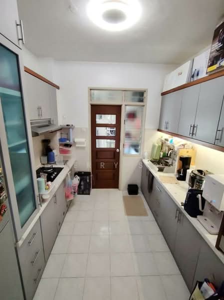 Kondominium untuk Dijual di Parkview Towers - Jerry So - Kitchen - PropertyGuru.com.my