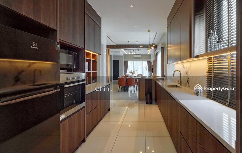 For Sale - Individual Title MRT Township 2 Sty Garden Home W/ 0 Downpayment