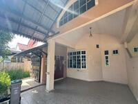 For Sale - [ Fully Renovated & Open Facing ] Rumah Berkembar Setingkat