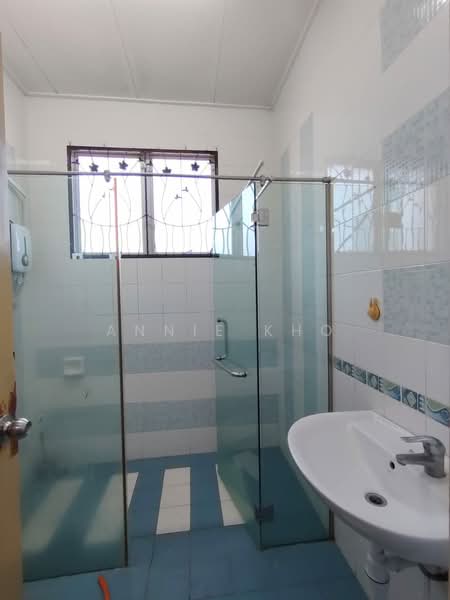 Rumah Berkembar untuk Disewa di Setia Damai (Setia Alam) - Annie Kho - Bathroom - PropertyGuru.com.my