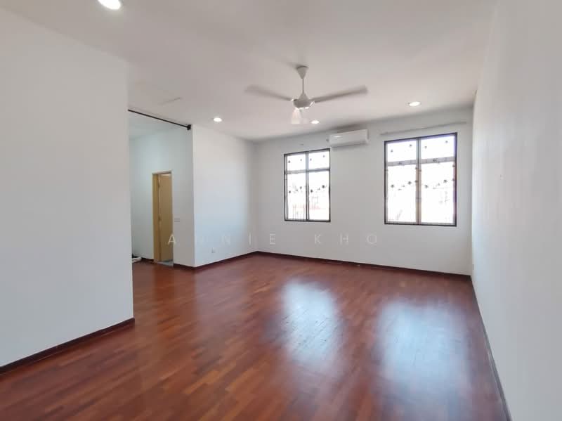 Rumah Berkembar untuk Disewa di Setia Damai (Setia Alam) - Annie Kho - Living Room - PropertyGuru.com.my
