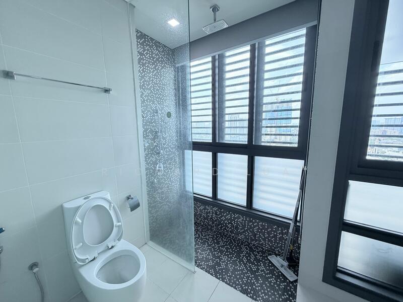 Untuk Disewa - Vogue Suites One