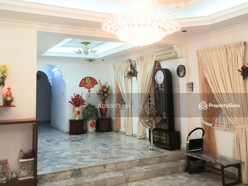 Untuk Dijual - 2 Storey Semi D 3,360sf Fully Renovated & Furnished Tanjung Bungah
