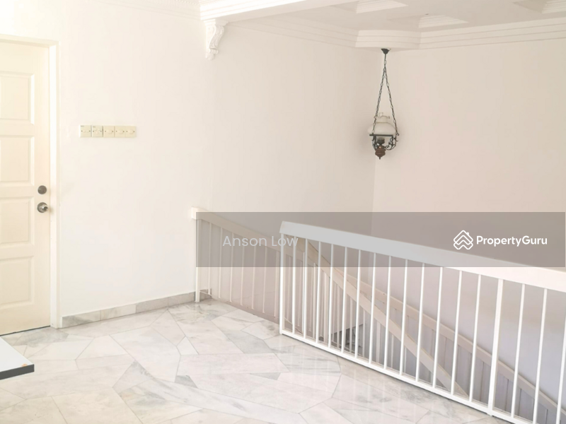 Untuk Dijual - 2 Storey Semi D 3,360sf Fully Renovated & Furnished Tanjung Bungah
