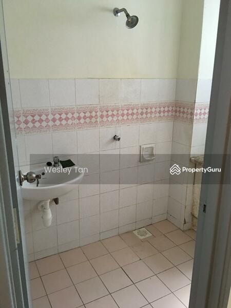 Rumah Teres 2 Tingkat untuk Dijual di Taman Tasik Utama (Bukit Katil) - Wesley Tan - PropertyGuru.com.my
