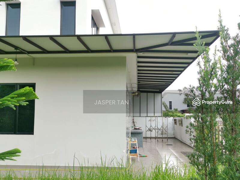 Extended Awning in Back and Side