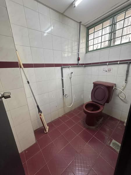 Shop / Office for Rent in BANDAR PUCHONG JAYA (Puchong) - Paul Lee - Bathroom - PropertyGuru.com.my