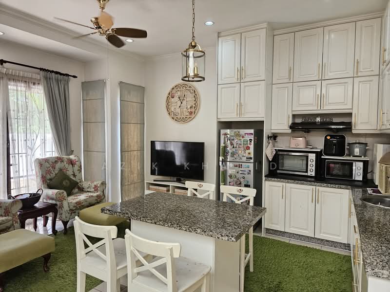 2-storey Terraced House for Sale in Bukit Jelutong (Shah Alam) - Azik Khalid - PropertyGuru.com.my