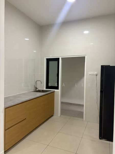 Kondominium untuk Dijual di Sky Condominium (Skyz Residence) - Ellyssa Lee - Kitchen - PropertyGuru.com.my